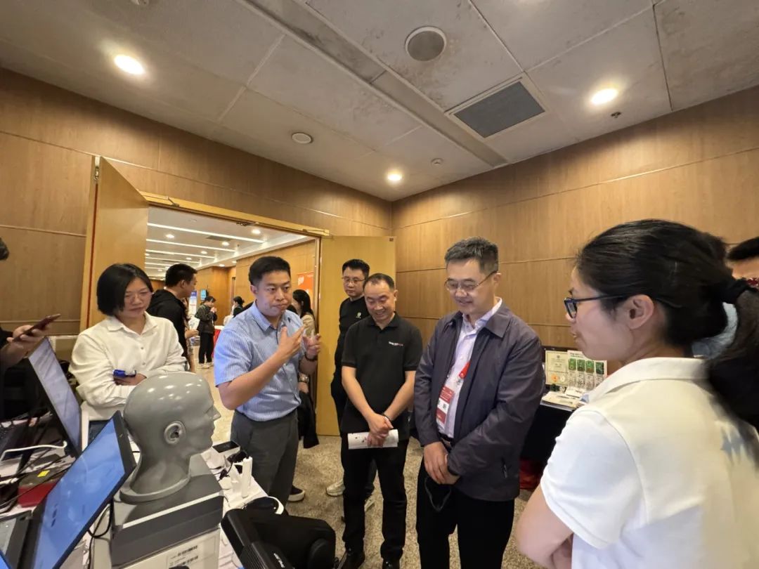 Tingoton Presents New Products at a Shanghai Hearing-Health Conference