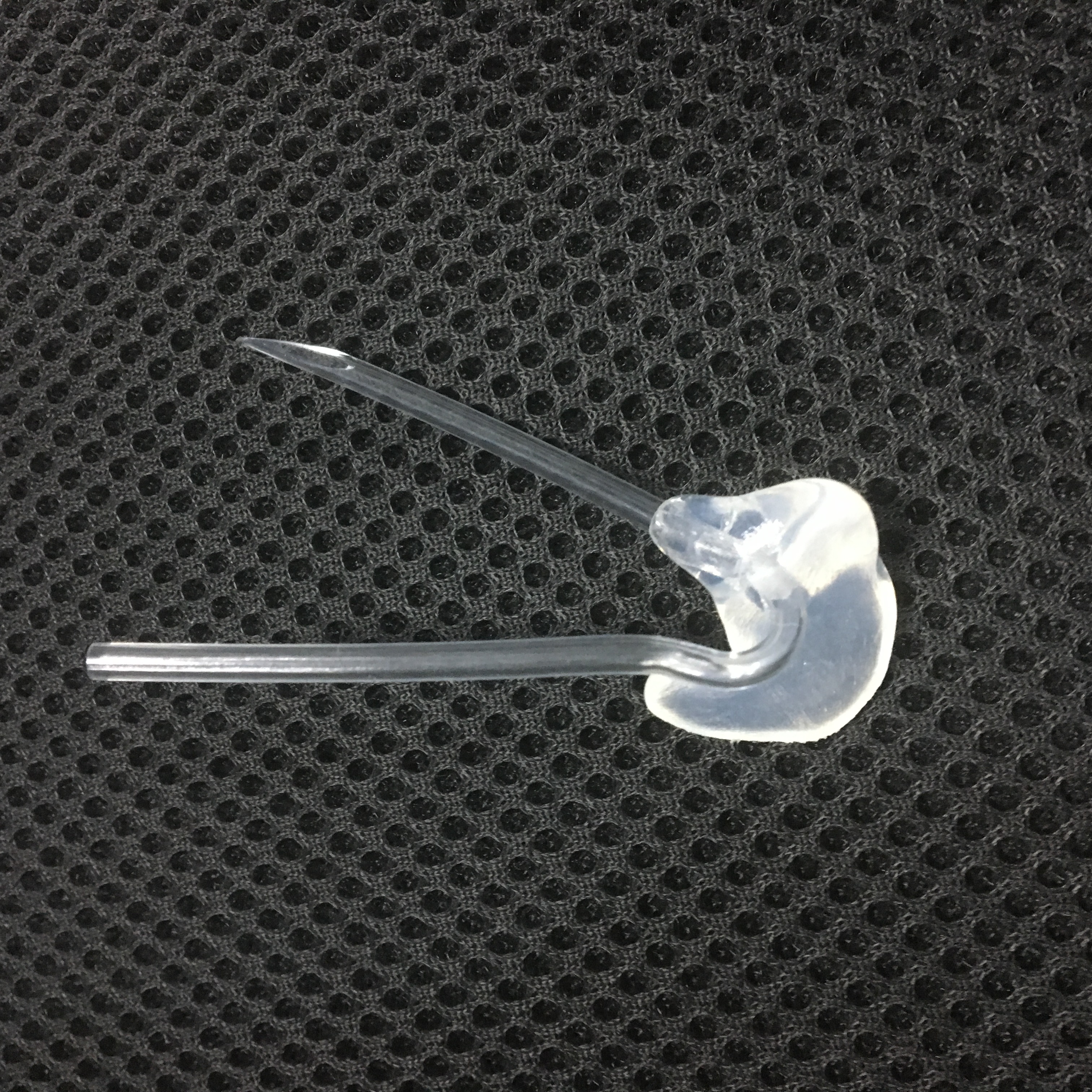 Transparent PVC R-shaped Hearing Aid Soft Ear Mold Bending Tube Eco-Friendly High Quality Soft Tubing 2x4.0mm Diameter product detail