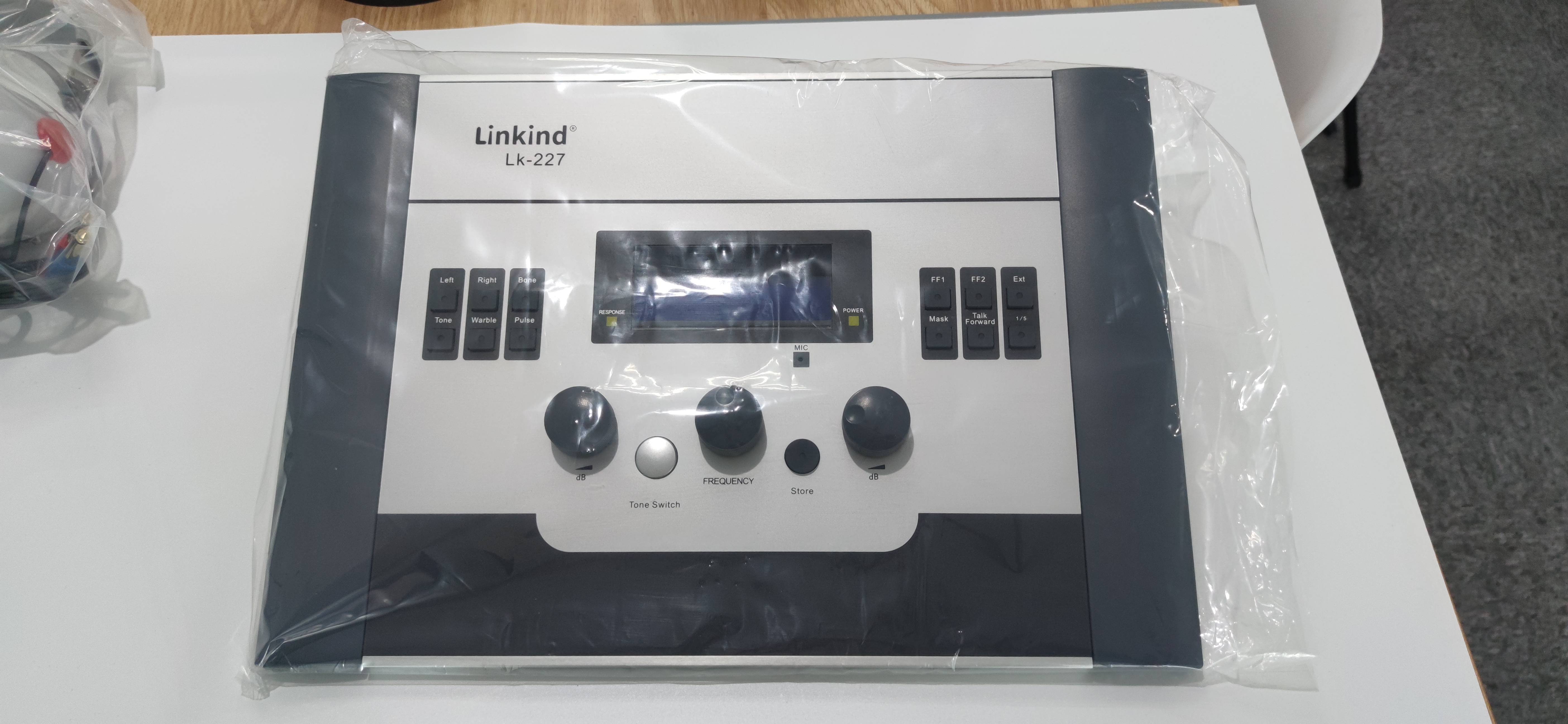 LK227 Tympanometer Electronic Medical Audiometer DC15V Blue Air Conduction Bone Conduction Free Sound Field Testing Masking product detail